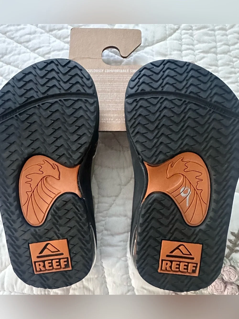 NWT~Reef Toddler Black and Tan Sandals, Size L6
